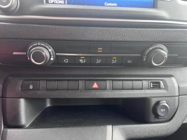 SPOTICAR Toyota Proace Long 2.0 140 D-4d Dynamic Confort Mc22 Occasion - Familiale Diesel Blanc - Nantiat - 1203741688_4