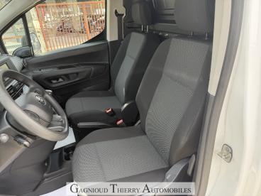 SPOTICAR Toyota Proace 1.5 Medium 100 D-4d Active Occasion - Utilitaire Diesel Blanc - Belley - 1203925449_4