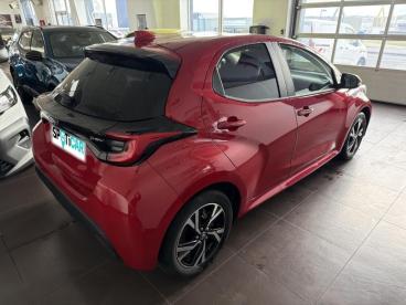 SPOTICAR Toyota Yaris 116h Design 5p My22 Occasion - Citadine Hybride Rouge Intense (n) - Saint Flour - 1203784823_5