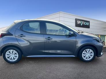 SPOTICAR Toyota Yaris 70 Vvt-i Dynamic 5p My22 Occasion - Citadine Essence Gris Atlas (m) - Longueau - 1203886256_4