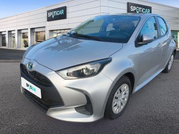 SPOTICAR Toyota Yaris 116h Dynamic 5p My21 Occasion - Citadine Hybride Gris Aluminium (m) - Le Mans - 1203908709_1