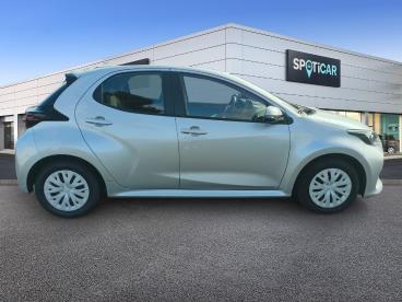 SPOTICAR Toyota Yaris 116h Dynamic 5p My21 Occasion - Citadine Hybride Gris Aluminium (m) - Le Mans - 1203908709_4