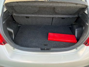 SPOTICAR Toyota Yaris Hybride 100h Dynamic Occasion - Citadine Hybride Gris - Reze - 1203974273_4