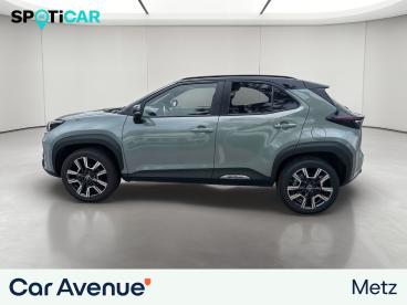 SPOTICAR Toyota Yaris 130h Awd-i Premiere Occasion - Citadine Hybride Vert - Metz - 1204020413_2