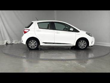 SPOTICAR Toyota Yaris 100h Dynamic 5p Rc19 Occasion - Citadine Hybride Blanc Pur - Saint Maximin - 1204200481_4
