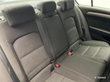 SPOTICAR Volkswagen Passat 1.6 Tdi 120 Dsg7 Confortline Occasion - Berline Diesel Gris - Cesson - 1203810942_5
