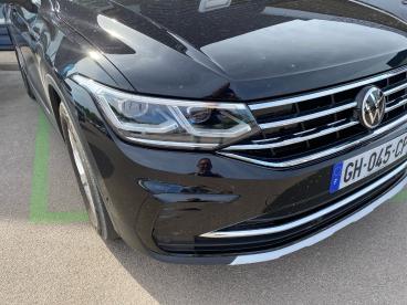 SPOTICAR Volkswagen Tiguan 2.0 Tdi 150ch Elegance Dsg7 Occasion - Suv-4x4 Diesel Noir Intense Nacrée - Clermont L'herault - 1203168139_4