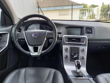 SPOTICAR Volvo S60 D3 150ch Kinetic Occasion - Berline Diesel Gris - Auray - 1203617216_5