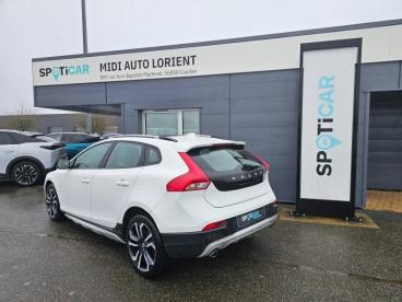 SPOTICAR Volvo V40 T3 152 Signature Edition Geartronic Occasion - Break Essence Blanc Cristal - Caudan - 1203887273_2
