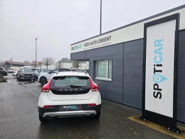 SPOTICAR Volvo V40 T3 152 Signature Edition Geartronic Occasion - Break Essence Blanc Cristal - Caudan - 1203887273_4