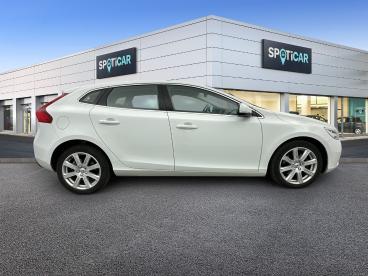 SPOTICAR Volvo V40 T2 122 Inscription Occasion - Break Essence Ice White, Solid - Versailles - 1204102891_4