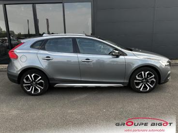 SPOTICAR Volvo V40 D2 120ch Momentum Occasion - Break Diesel Gris Fonce - Blois - 1204138780_5