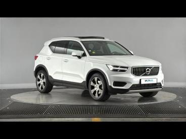 SPOTICAR Volvo Xc40 Xc 40 D4 Adblue Awd 190ch Inscription Luxe Geartronic 8 Occasion - Suv-4x4 Diesel Blanc Cristal - Clermont Ferrand - 1203718643_3