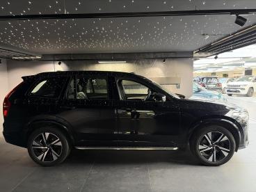 SPOTICAR Volvo Xc90 B5 Awd 235ch Momentum Geartronic Occasion - Suv-4x4 Hybride Noir Onyx Métallisé - Levallois Perret - 1204142676_5