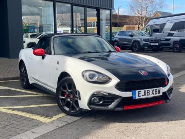 SPOTICAR Abarth 124 Spider 1.4 Multiair Auto Euro 6 2dr Used Car - Saloon Petrol White - Cheltenham - 1200583397_1