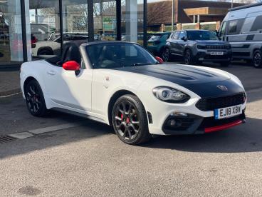 SPOTICAR Abarth 124 Spider 1.4 Multiair Auto Euro 6 2dr Used Car - Saloon Petrol White - Cheltenham - 1200583397_5
