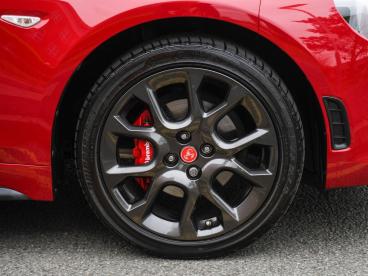 SPOTICAR Abarth 124 Spider 1.4 Multiair Euro 6 2dr Used Car - Saloon Petrol Red - Nuneaton - 1200594371_4