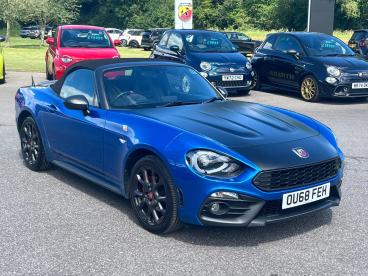 SPOTICAR Abarth 124 Spider 1.4 Multiair Auto Euro 6 2dr Used Car - Saloon Petrol Blue - Kidlington - 1200607604_1