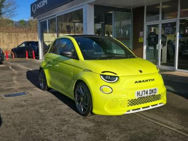SPOTICAR Abarth 500e 500 E 42kwh Turismo Auto 2dr Used Car - Saloon Electric Green - Salisbury - 500531034_1