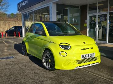 SPOTICAR Abarth 500e 500 E 42kwh Turismo Auto 2dr Used Car - Saloon Electric Green - Salisbury - 500531034_5