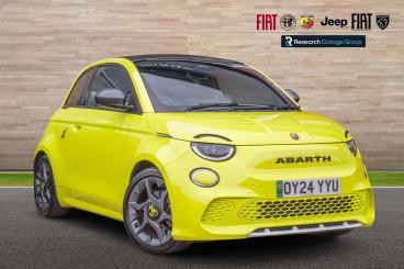 SPOTICAR Abarth 500e 500 E 42kwh Auto 2dr Used Car - Saloon Electric Green - Nuneaton - 1200638012_1
