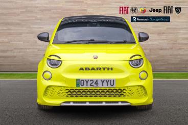 SPOTICAR Abarth 500e 500 E 42kwh Auto 2dr Used Car - Saloon Electric Green - Nuneaton - 1200638012_2