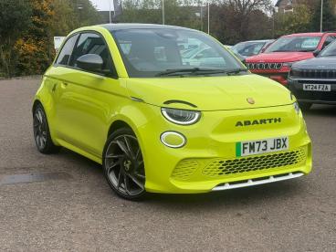 SPOTICAR Abarth 500e 42kwh Scorpionissima Auto 3dr Used Car - Saloon Electric Green - Leicester - 1200549929_1