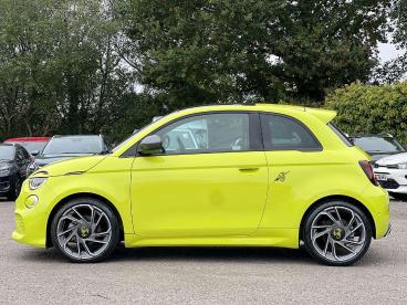SPOTICAR Abarth 500e 42kwh Scorpionissima Auto 3dr Used Car - Saloon Electric Green - Pontypridd - 1200553185_4