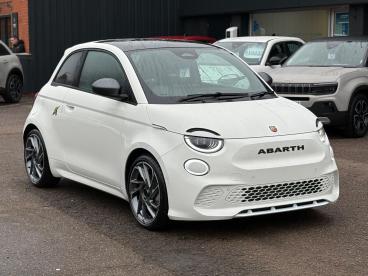 SPOTICAR Abarth 500e 42kwh Turismo Auto 3dr Used Car - Saloon Electric White - Leicester - 1200556802_1