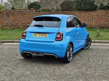 SPOTICAR Abarth 500e 42kwh Scorpionissima Auto 3dr Used Car - Saloon Electric  - Hemel Hempstead - 1200556995_2