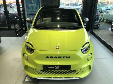 SPOTICAR Abarth 500e 42kwh Scorpionissima Auto 3dr Used Car - Saloon Electric Green - Swansea - 1200564341_2