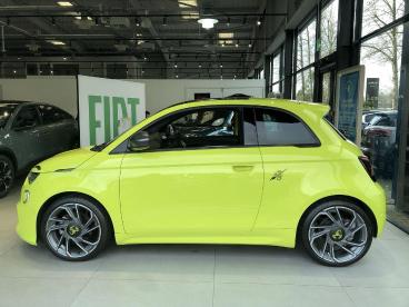 SPOTICAR Abarth 500e 42kwh Scorpionissima Auto 3dr Used Car - Saloon Electric Green - Swansea - 1200564341_4
