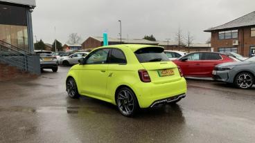 SPOTICAR Abarth 500e 42kwh Turismo Auto 3dr Used Car - Saloon Electric Green - Crawley - 1200573641_5