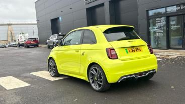 SPOTICAR Abarth 500e 42kwh Turismo Auto 3dr Used Car - Saloon Electric Green - Bristol - 1200584797_5