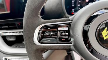 SPOTICAR Abarth 500e 42kwh Turismo Auto 3dr Used Car - Saloon Electric Red - Canterbury - 1200586578_5