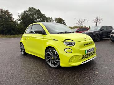SPOTICAR Abarth 500e 42kwh Turismo Auto 3dr Used Car - Saloon Electric Green - Kidlington - 1200589470_1