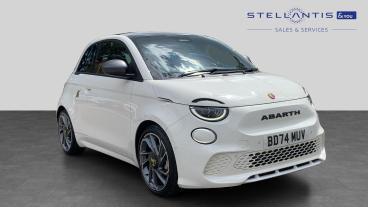 SPOTICAR Abarth 500e 42kwh Turismo Auto 3dr Used Car - Saloon Electric White - Walton On Thames - 1200608216_1