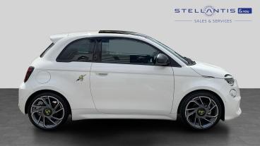 SPOTICAR Abarth 500e 42kwh Turismo Auto 3dr Used Car - Saloon Electric White - Walton On Thames - 1200608216_2
