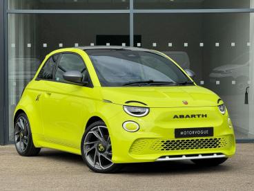 SPOTICAR Abarth 500e 42kwh Turismo Auto 3dr Used Car - Saloon Electric Green - Bury St. Edmunds - 1200614465_2