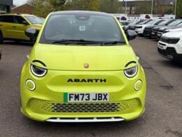 SPOTICAR Abarth 500e 42kwh Scorpionissima Auto 3dr Used Car - Saloon Electric Green - Leicester - 1200619235_2