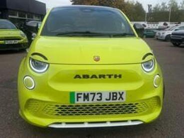 SPOTICAR Abarth 500e 42kwh Scorpionissima Auto 3dr Used Car - Saloon Electric Green - Leicester - 1200619235_5