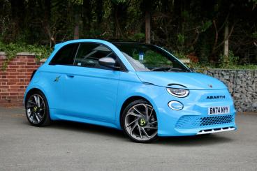 SPOTICAR Abarth 500e 42kwh Scorpionissima Auto 3dr Used Car - Saloon Electric Blue - Warwick - 1200638710_1