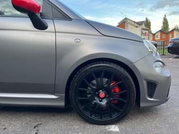 SPOTICAR Abarth 595 1.4 T-jet F595 Pista Euro 6 3dr Used Car - City Car Petrol Grey - Colchester - 1200540996_4