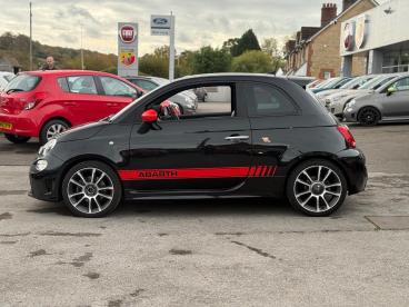 SPOTICAR Abarth 595 1.4 T-jet Turismo Euro 6 3dr Used Car - City Car Petrol Black - Chippenham - 1200551801_2