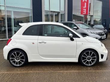 SPOTICAR Abarth 595 1.4 T-jet Turismo Auto Euro 6 3dr Used Car - City Car Petrol White - Kettering - 1200566622_2