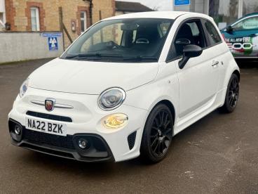 SPOTICAR Abarth 595 1.4 T-jet F595 Pista Euro 6 3dr Used Car - City Car Petrol White - Chippenham - 1200572031_3