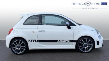 SPOTICAR Abarth 595 1.4 T-jet Turismo Auto Euro 6 3dr Used Car - City Car Petrol White - Crawley - 1200572298_2