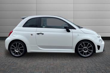 SPOTICAR Abarth 595 1.4 T-jet Turismo Euro 6 3dr Used Car - City Car Petrol White - Peterborough - 1200578998_4