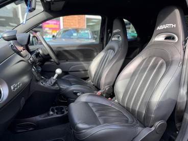 SPOTICAR Abarth 595 1.4 T-jet Turismo 70th Euro 6 3dr Used Car - City Car Petrol Black - Warwick - 1200581171_4