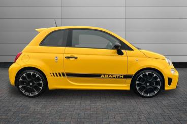 SPOTICAR Abarth 595 1.4 T-jet Competizione 70th Euro 6 3dr Used Car - City Car Petrol Yellow - Peterborough - 1200583056_4